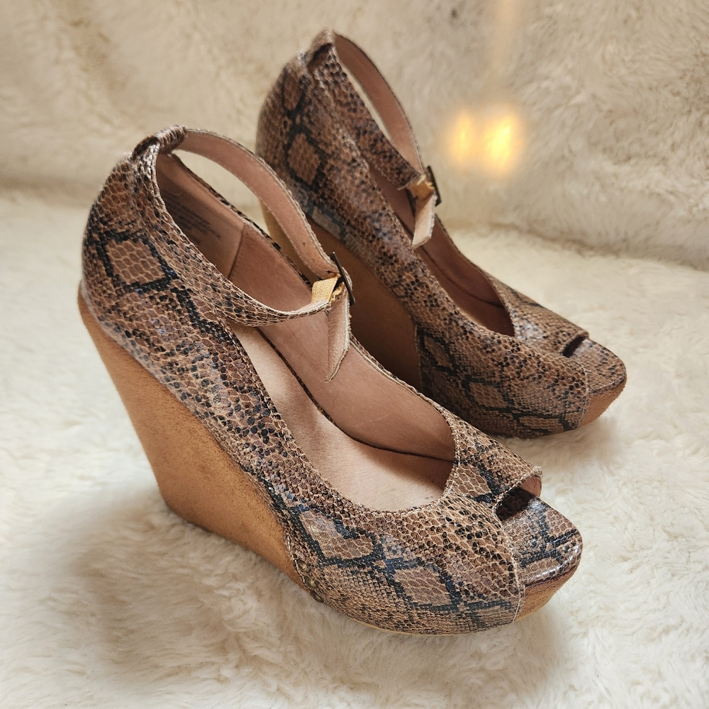 Roberto Vianni Vintage Y2K Snake Print Python Wedge Platform Heels Peep Toe 38